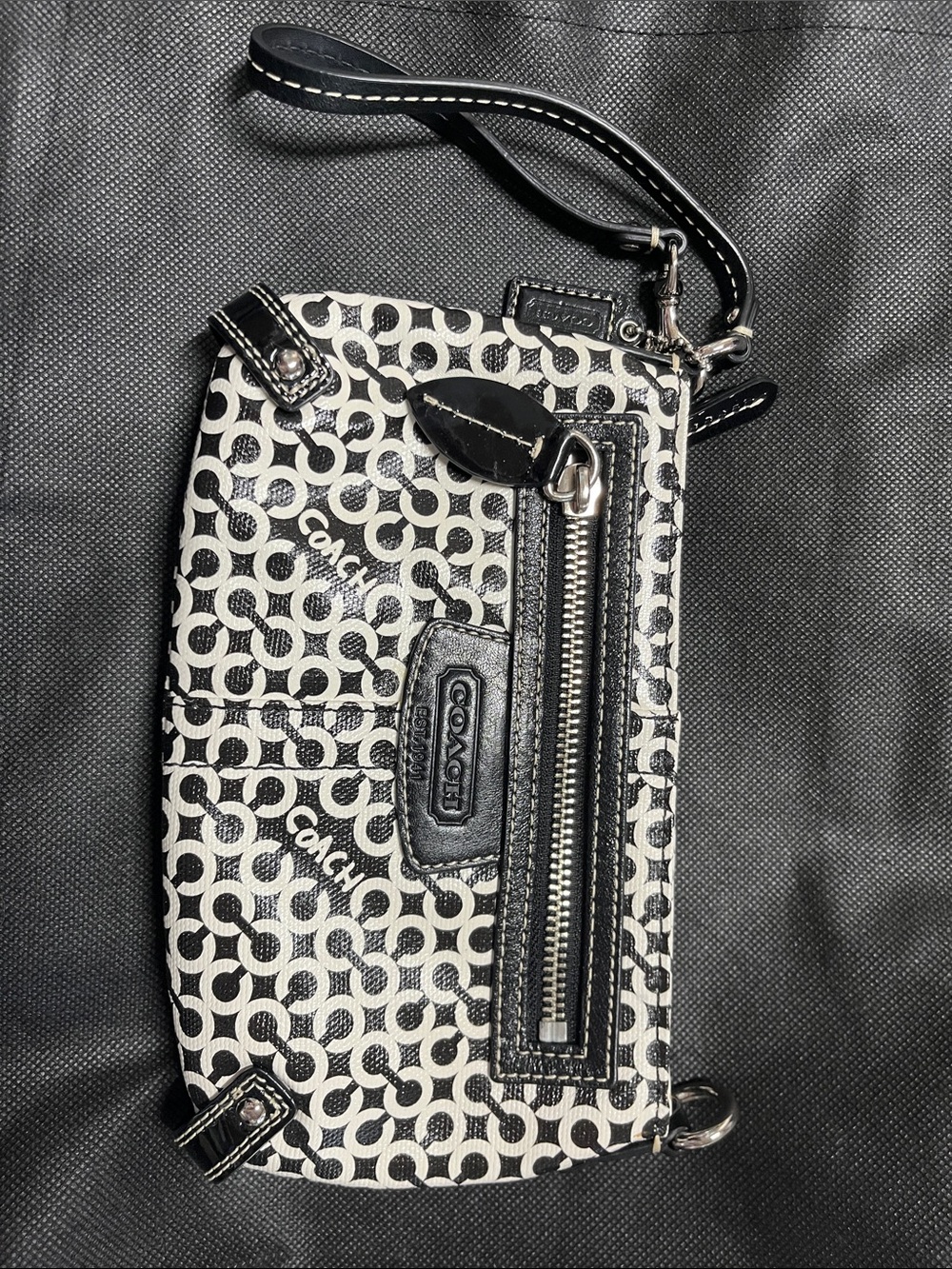 Coach Op Art Black and White Signature Wristlet  LN Leather Patent